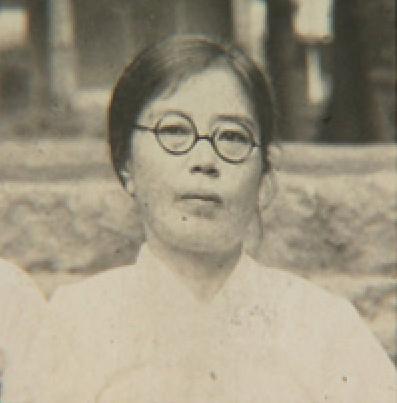 Na Hye-sok in 1936.jpg · 출처: <a href="https://commons.wikimedia.org/wiki/File:Na_Hye-sok_in_1936.jpg">위키미디어 커먼즈</a> (퍼블릭 도메인)